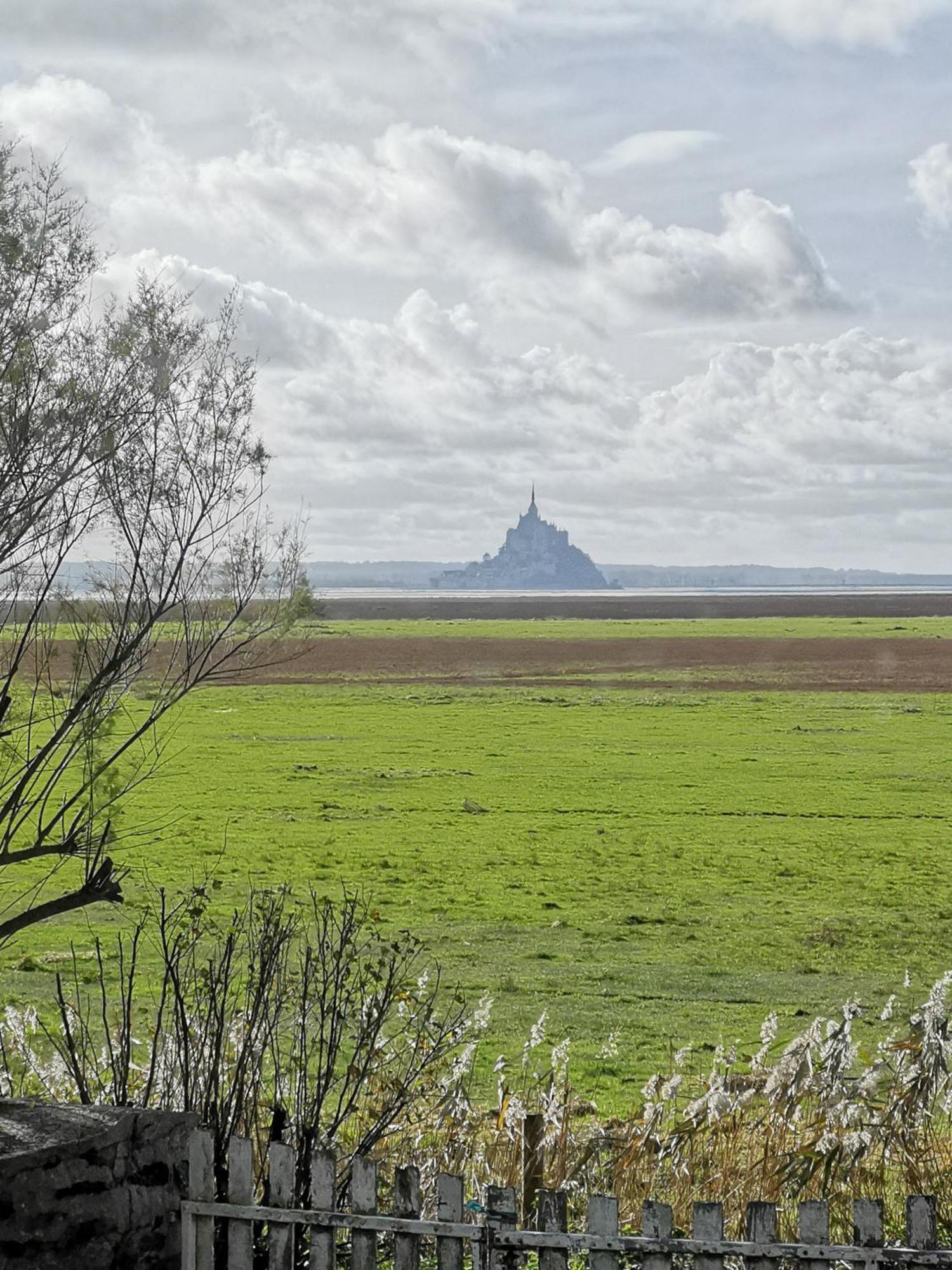Entre Mont St Michel Et Merveille Vains 외부 사진